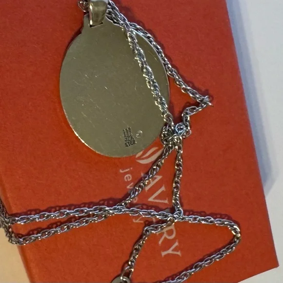 Retired James Avery Sterling Silver medallion Pendant & 18” Necklace - Picture 4 of 5